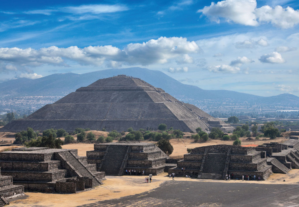 Pyramid of the sun Teotihuacan